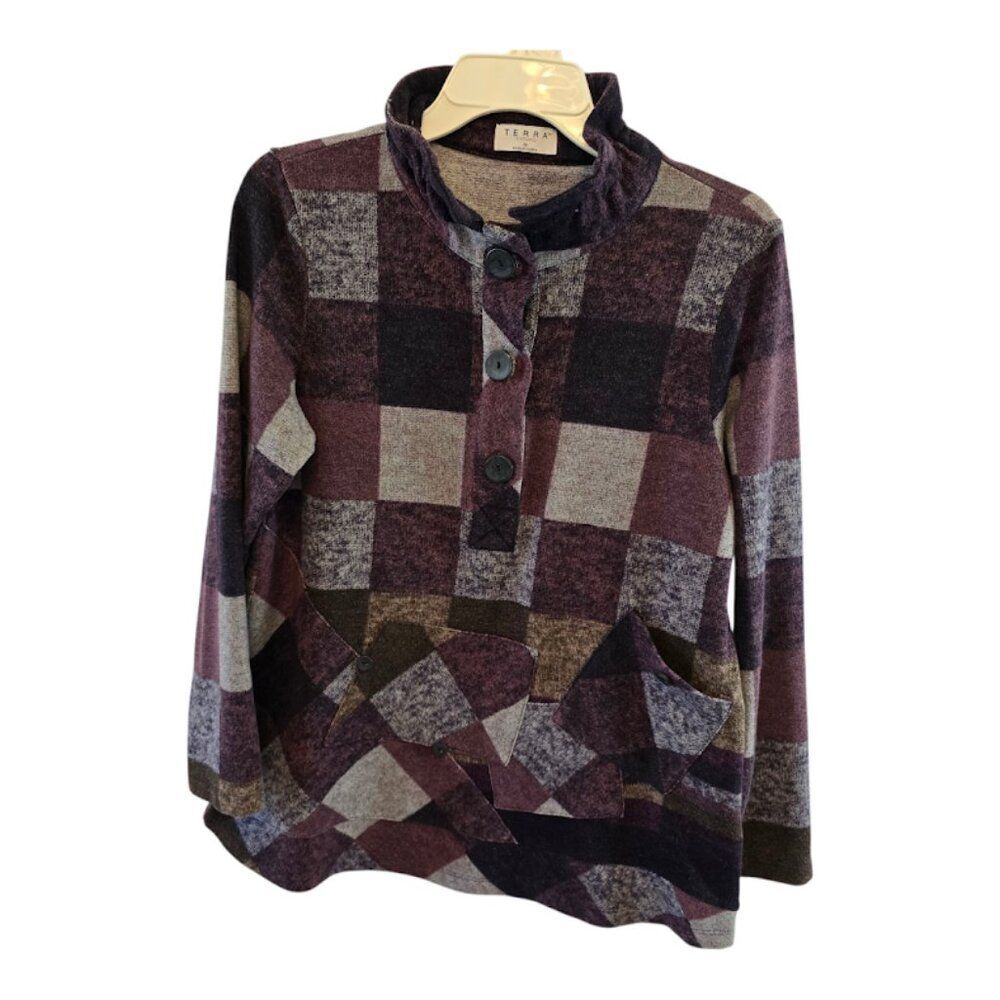 TERRA SJ APPAREL SIZE MEDIUM PURPLE SWEATER SIZE MEDIUM LONG SLEEVE FRONT POCKET